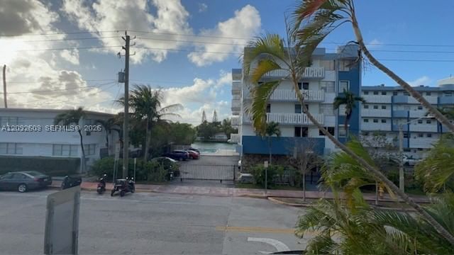 Real estate property located at 7830 Dickens Ave #203, Miami-dade, Dickens Gardens Condo, Miami Beach, FL