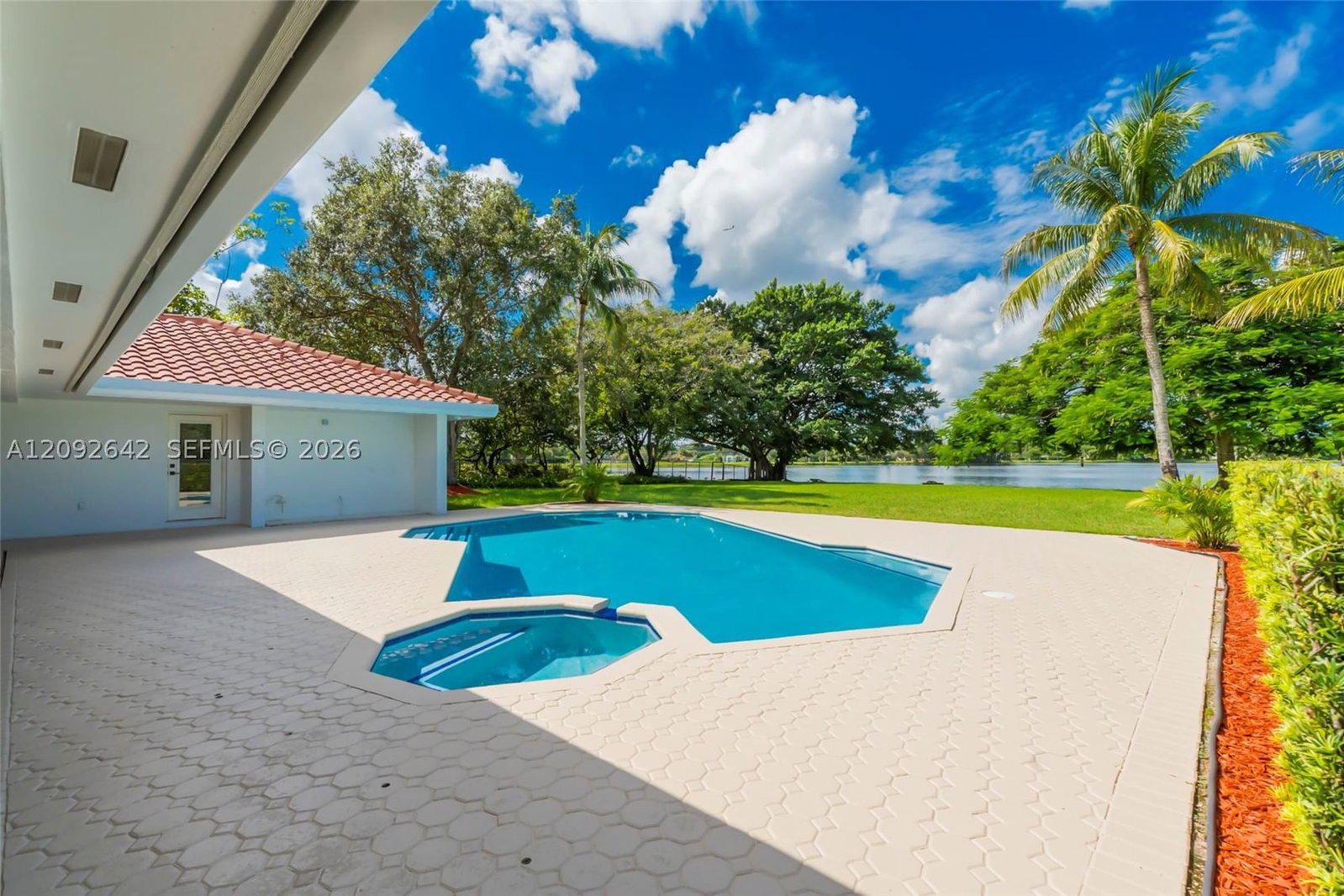 Real estate property located at 1201 Bristol Ave, Broward, Shenandoah Section Three, Davie, FL