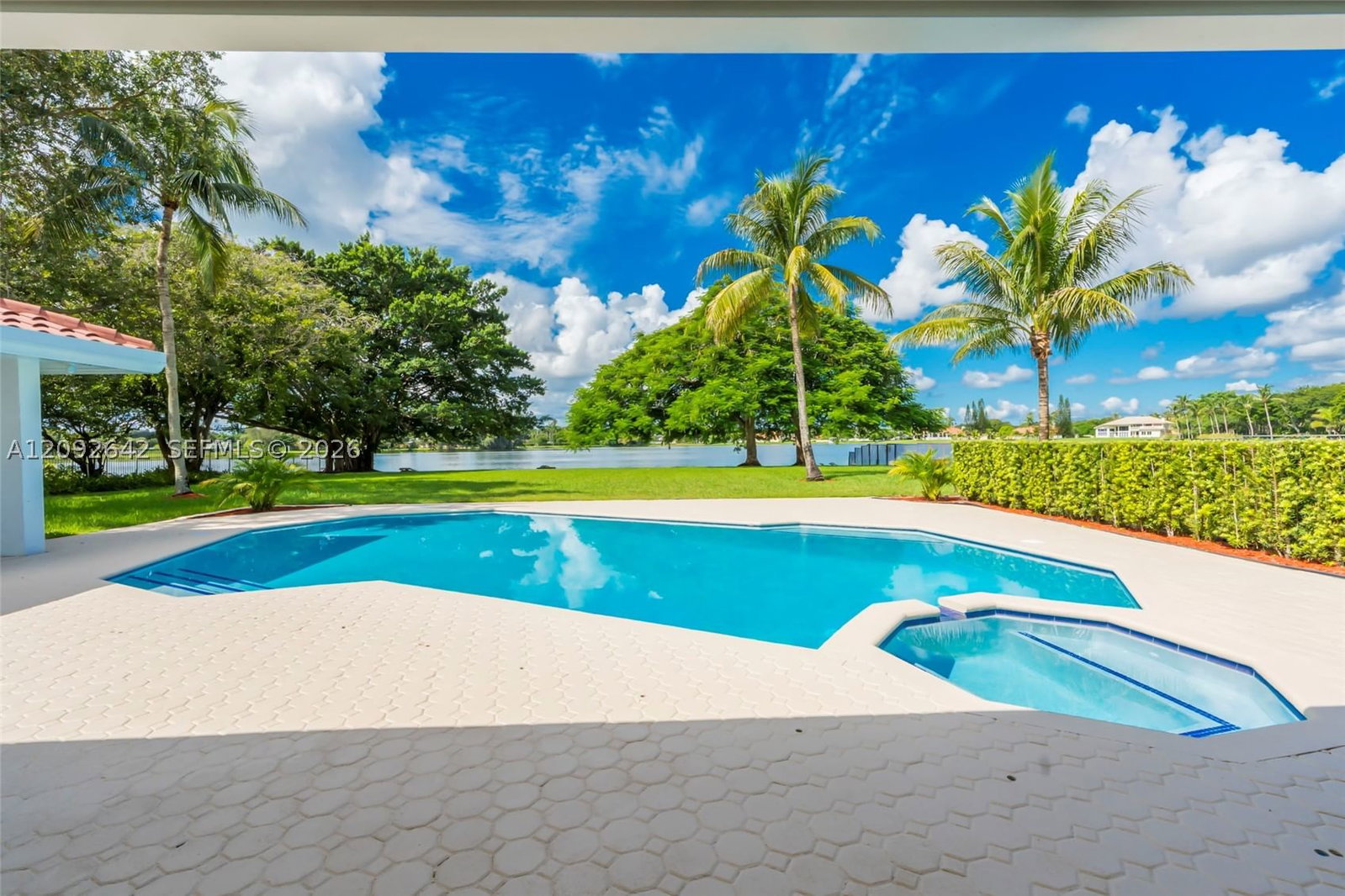 Real estate property located at 1201 Bristol Ave, Broward, Shenandoah Section Three, Davie, FL