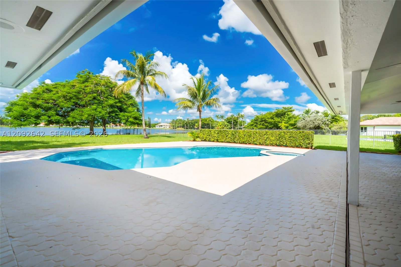 Real estate property located at 1201 Bristol Ave, Broward, Shenandoah Section Three, Davie, FL