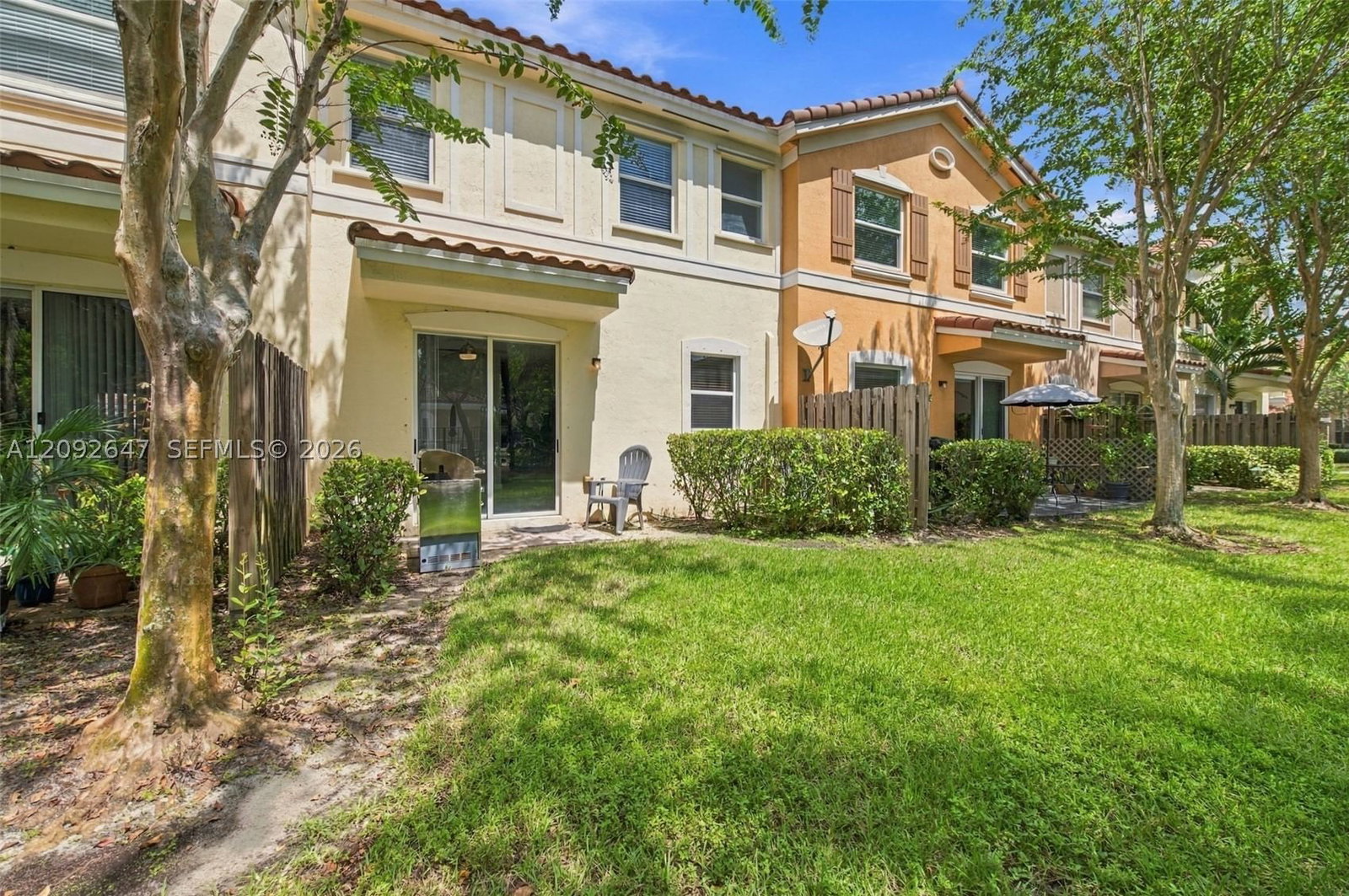 Real estate property located at 12436 Emerald Creek Mnr, Broward, Emerald Creek Townhomes, Plantation, FL