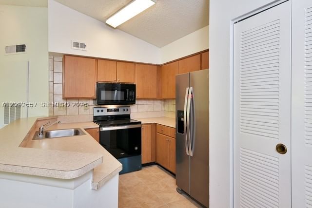 Real estate property located at 2445 18th Ter #909, Broward, Marina Oaks Condo, Fort Lauderdale, FL
