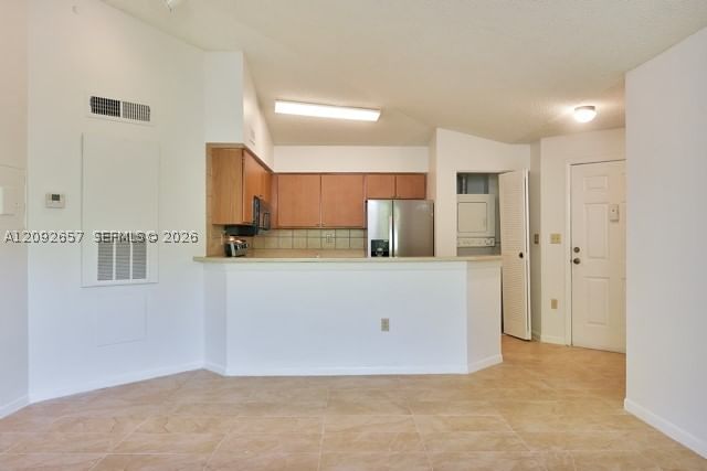 Real estate property located at 2445 18th Ter #909, Broward, Marina Oaks Condo, Fort Lauderdale, FL