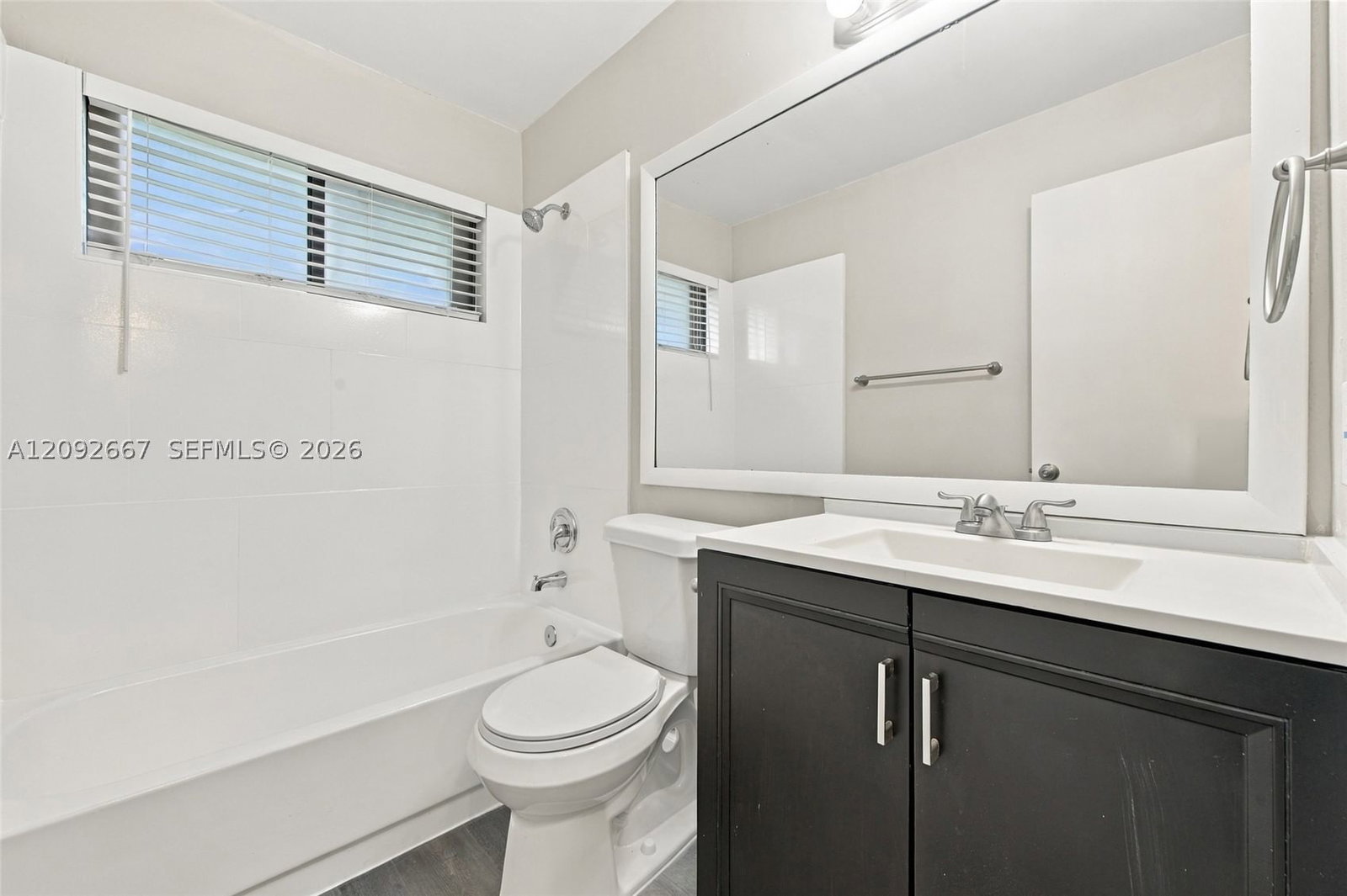Real estate property located at 4120 Palm Bay Cir, Palm Beach, Lake Colony Ph Ii, West Palm Beach, FL