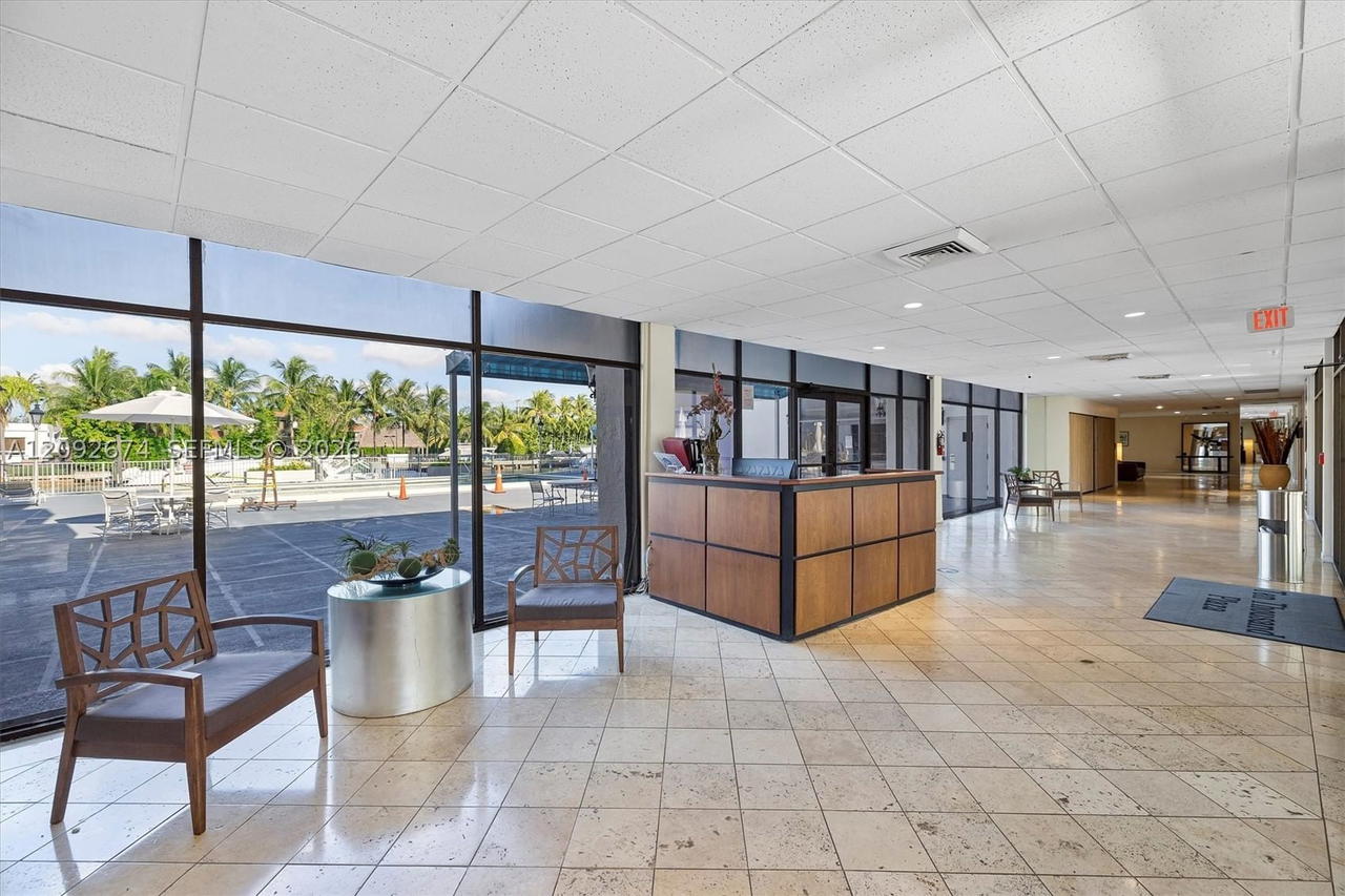 Real estate property located at 10000 Bay Harbor Dr #501, Miami-dade, 10000 Plaza Condo-north To, Bay Harbor Islands, FL
