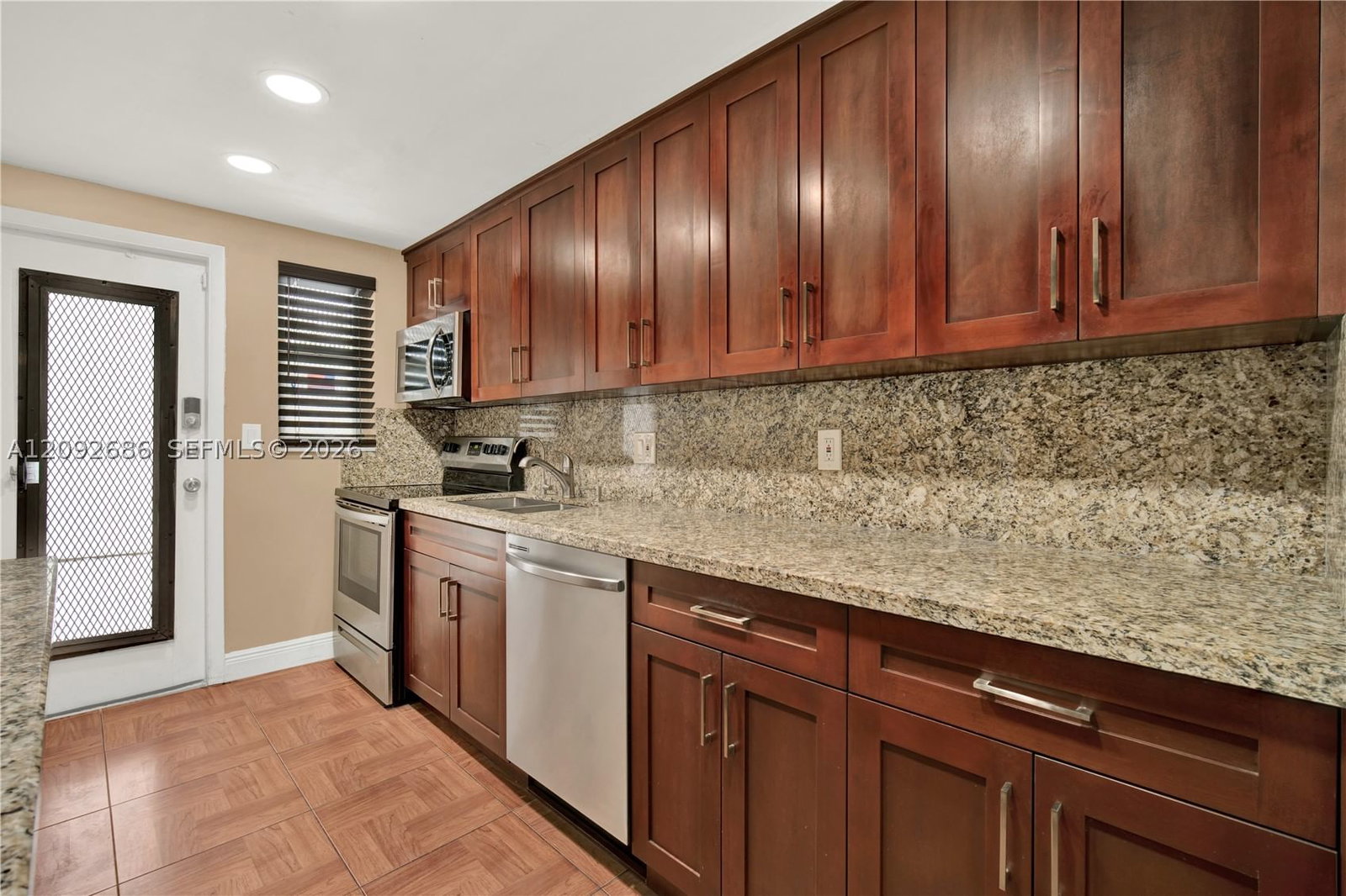 Real estate property located at 1340 Lincoln Rd #207, Miami-dade, Golden House Condo, Miami Beach, FL