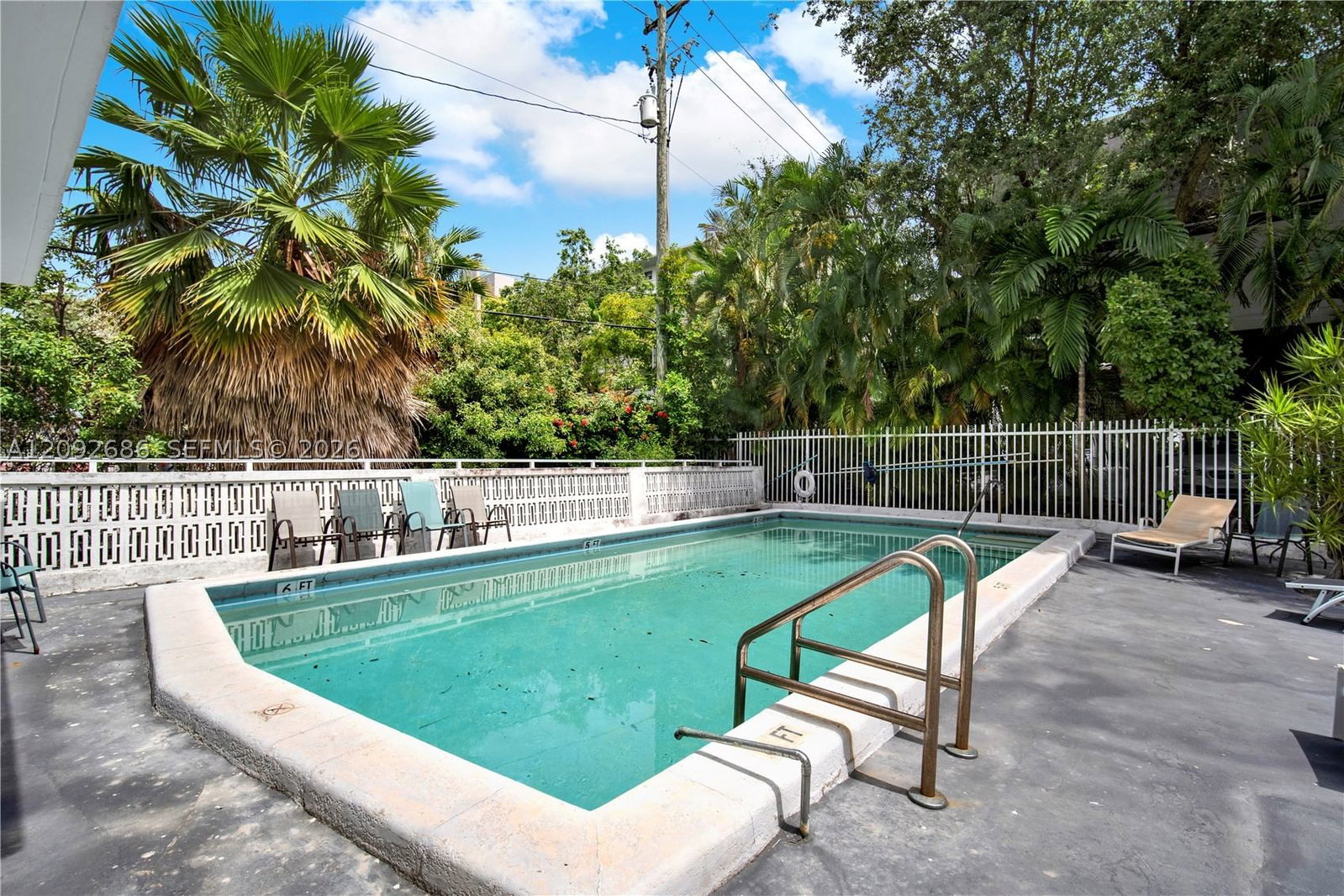 Real estate property located at 1340 Lincoln Rd #207, Miami-dade, Golden House Condo, Miami Beach, FL