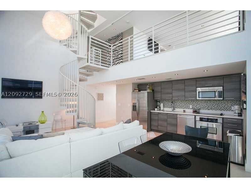 Real estate property located at 421 Meridian Ave #21, Miami-dade, Meridian 5 Condo, Miami Beach, FL