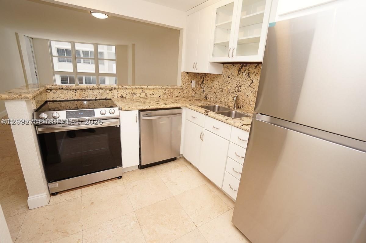 Real estate property located at 1228 West Ave #513, Miami-dade, Bayview Terr Condo, Miami Beach, FL