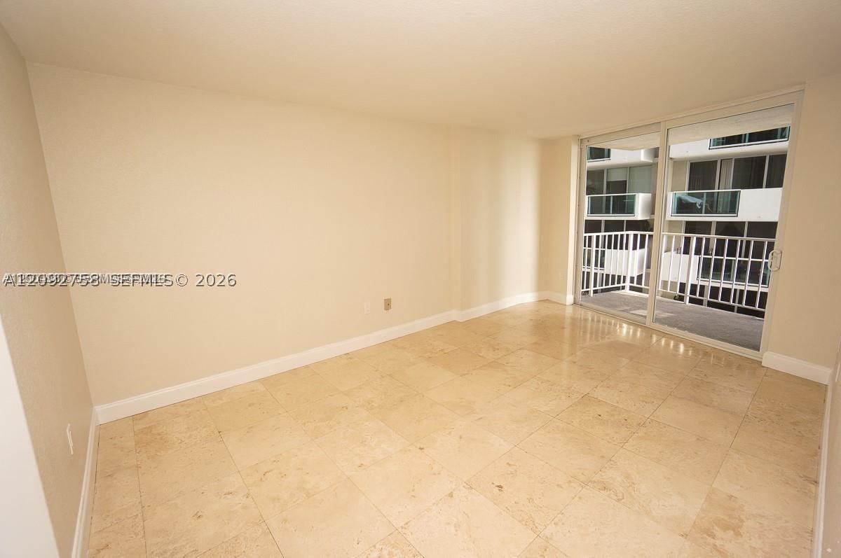 Real estate property located at 1228 West Ave #513, Miami-dade, Bayview Terr Condo, Miami Beach, FL
