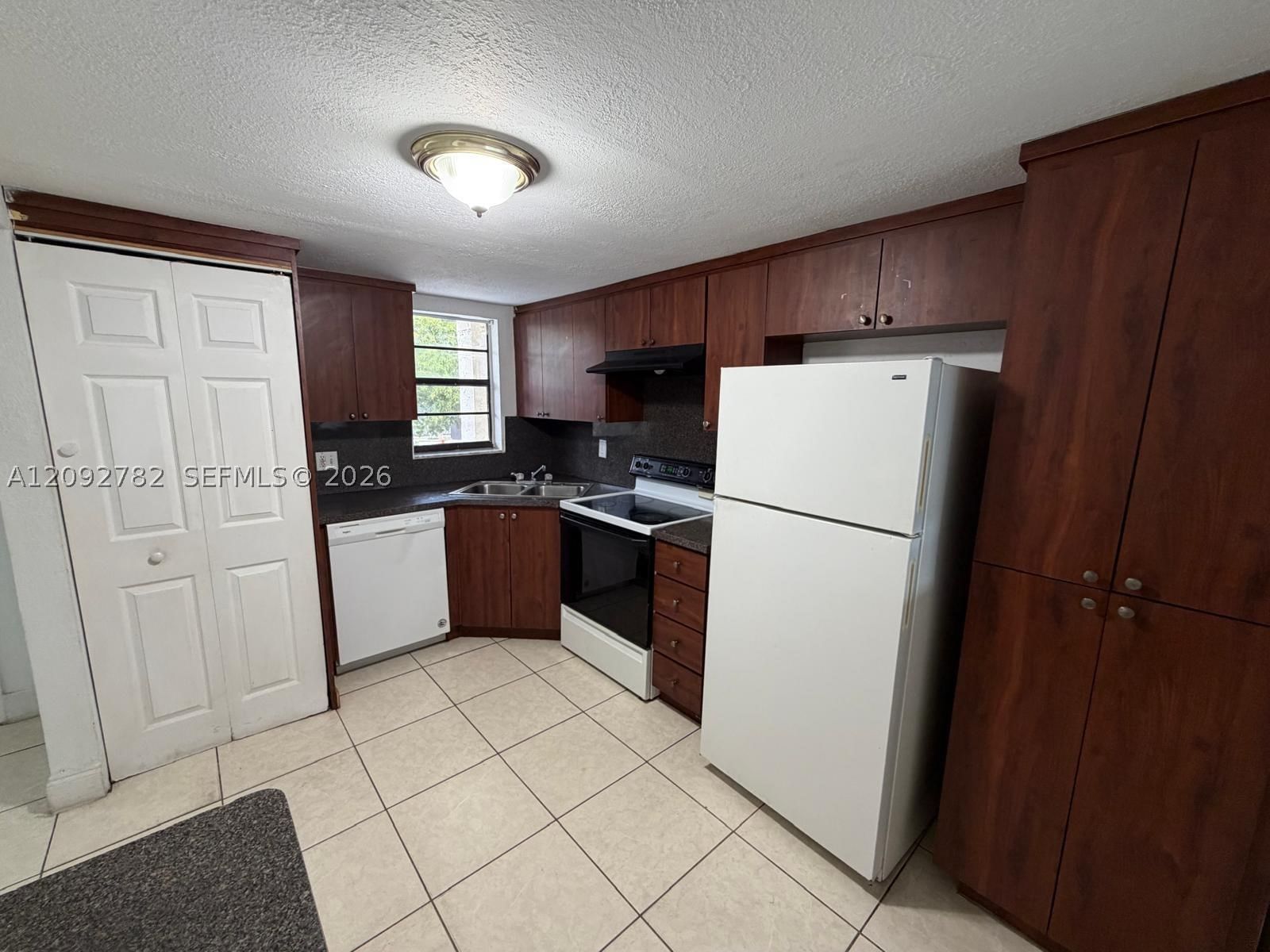 Real estate property located at 3751 115th Way #5-3, Broward, Coral Springs Estate Town, Coral Springs, FL