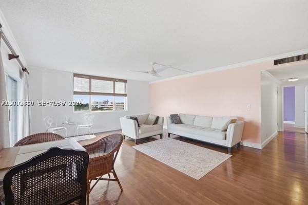 Real estate property located at 3800 Hillcrest Dr #523, Broward, Hillcrest East No 25 Cond, Hollywood, FL