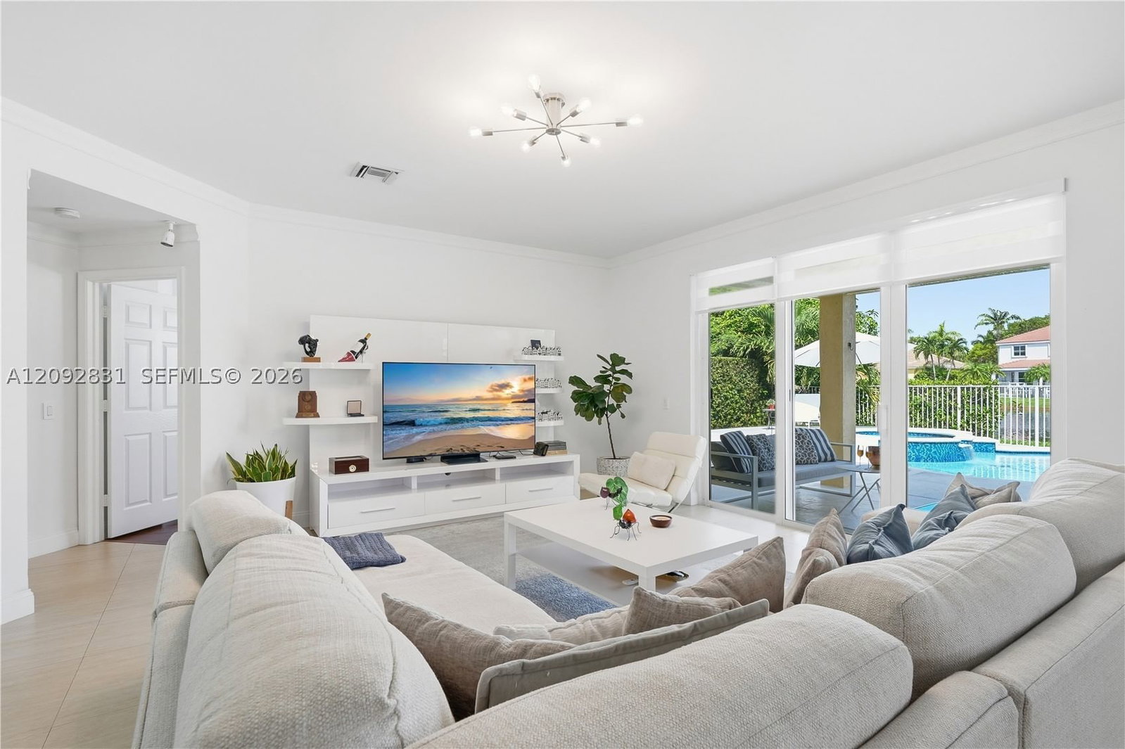 Real estate property located at 1612 Blue Jay Cir, Broward, Sector 2-parcels 1 2 3 4, Weston, FL