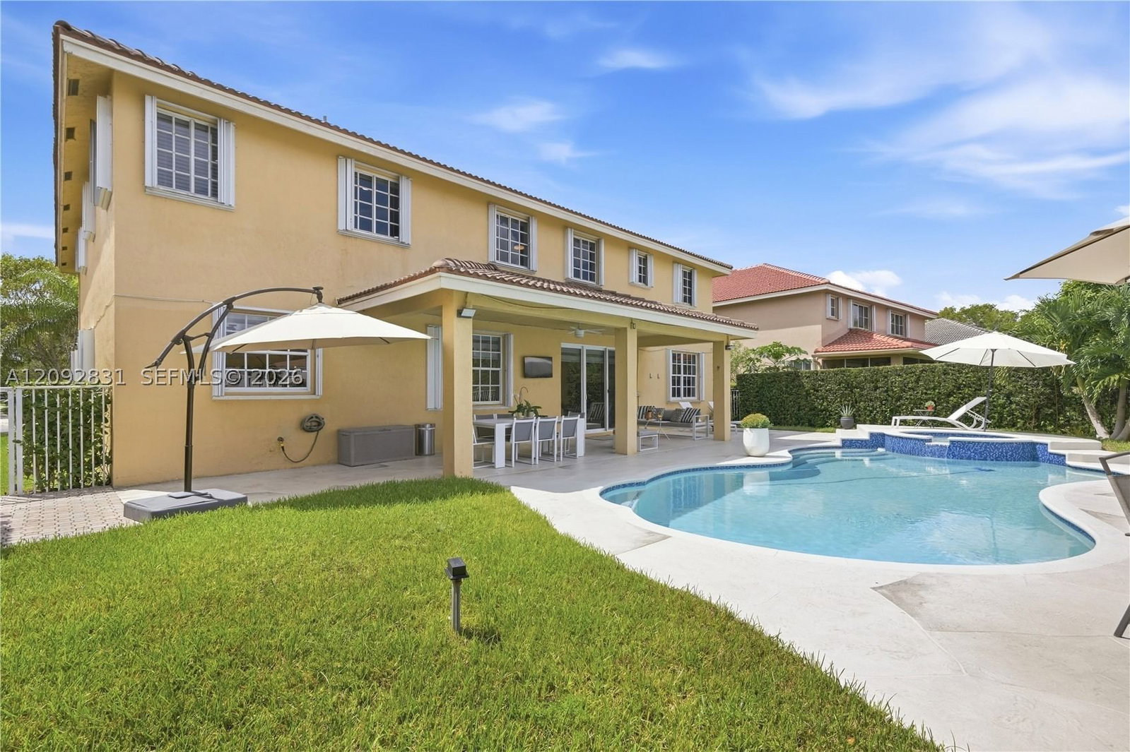 Real estate property located at 1612 Blue Jay Cir, Broward, Sector 2-parcels 1 2 3 4, Weston, FL