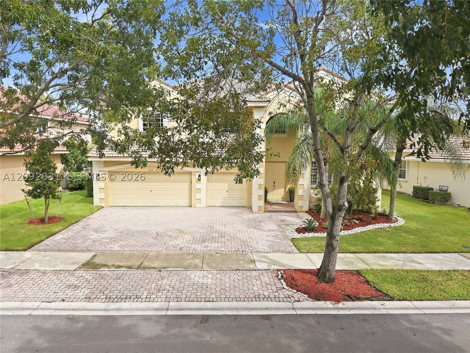 Real estate property located at 1612 Blue Jay Cir, Broward, Sector 2-parcels 1 2 3 4, Weston, FL