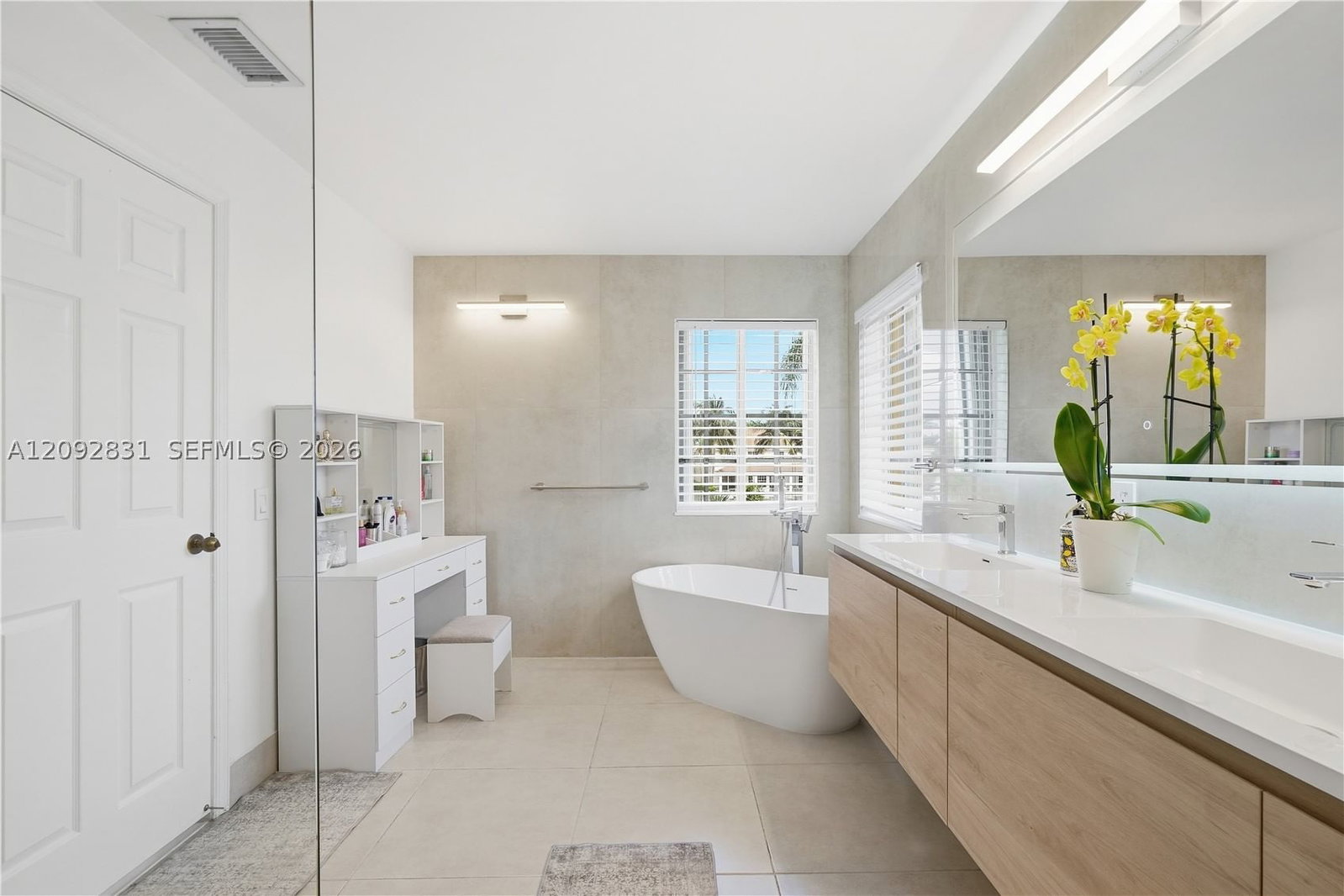 Real estate property located at 1612 Blue Jay Cir, Broward, Sector 2-parcels 1 2 3 4, Weston, FL