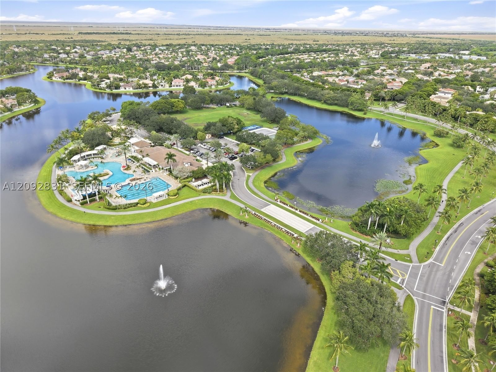Real estate property located at 1612 Blue Jay Cir, Broward, Sector 2-parcels 1 2 3 4, Weston, FL