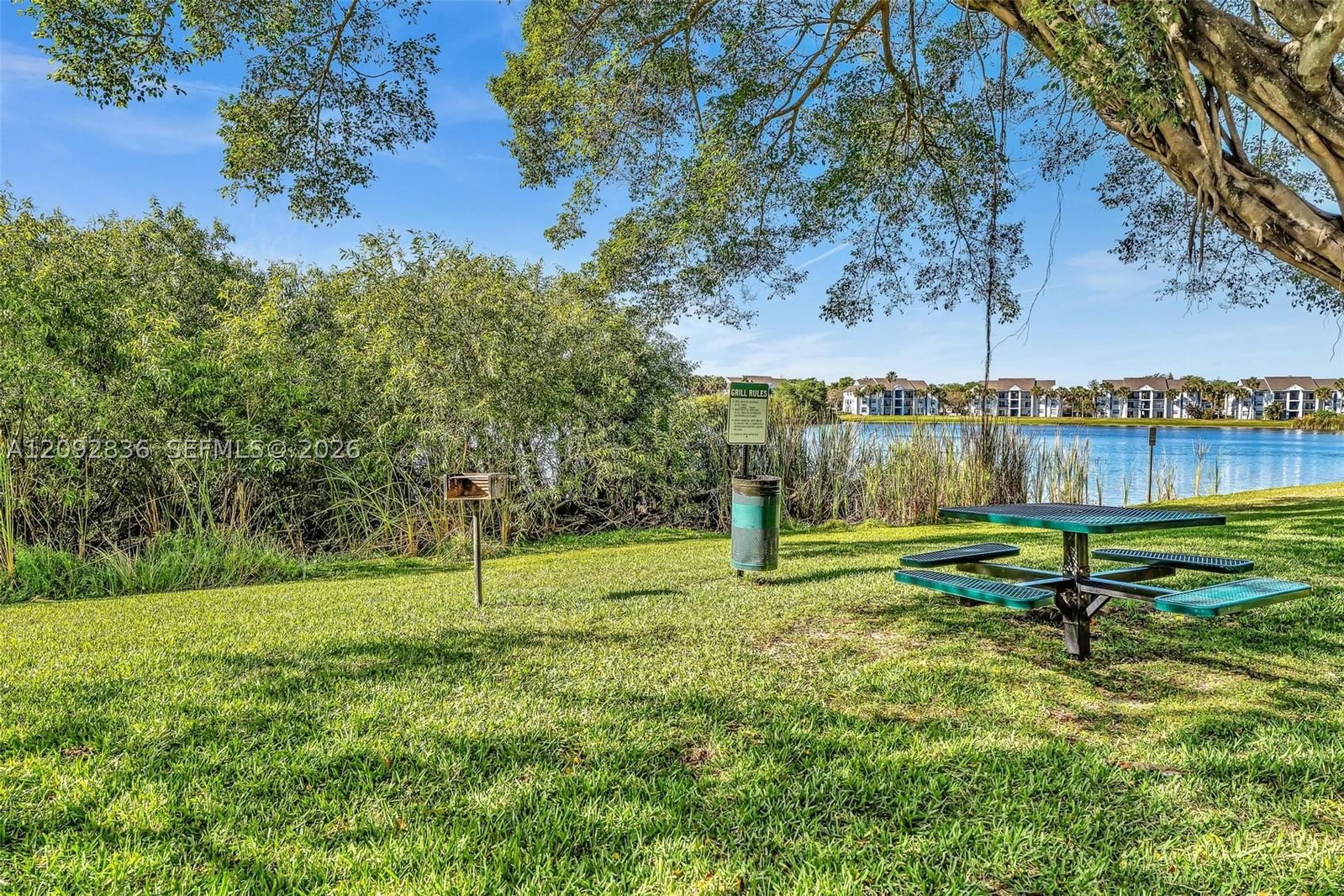 Real estate property located at 2890 Oakland Forest Dr #202, Broward, Lakeview Club Condo, Oakland Park, FL