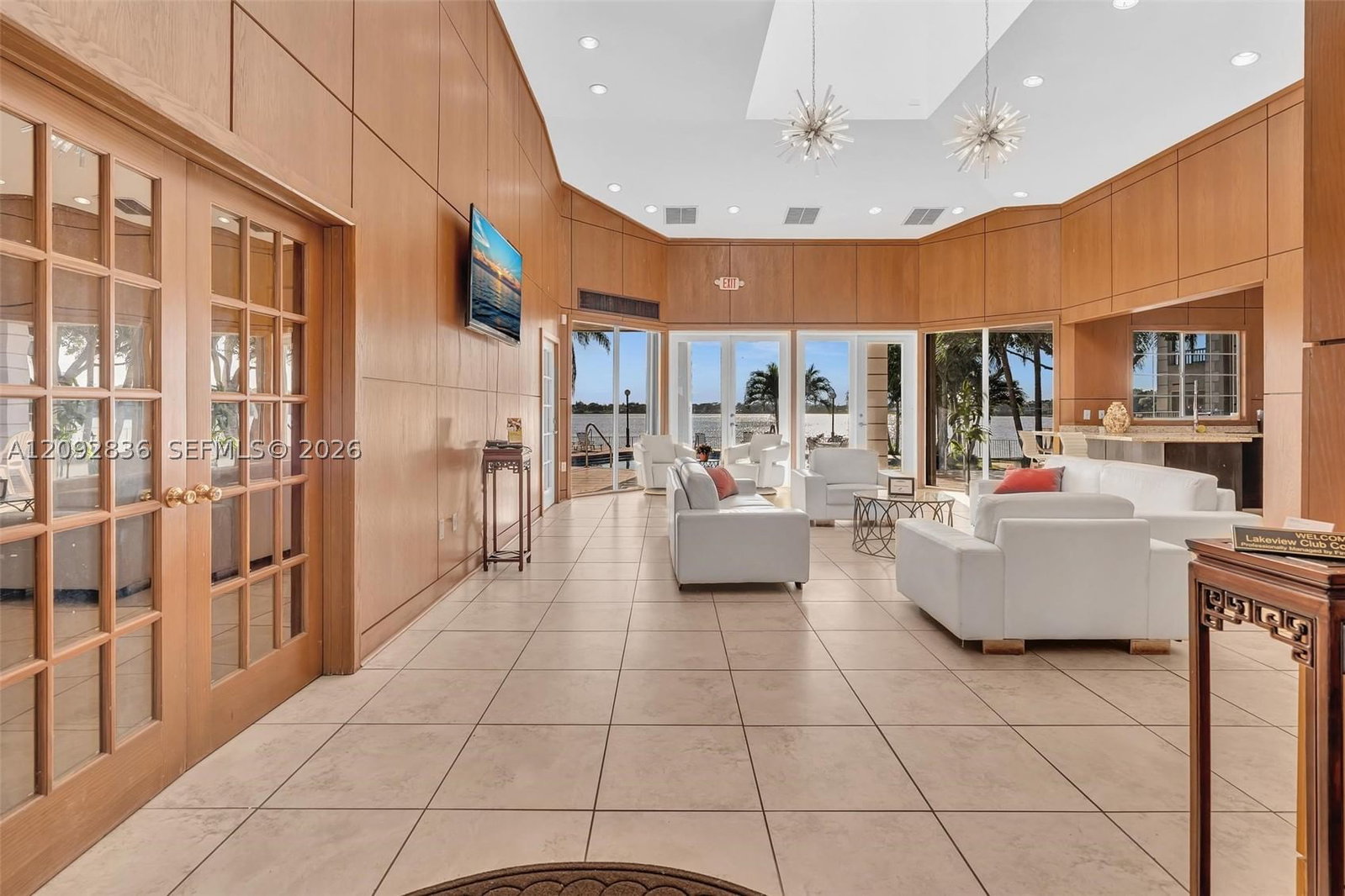 Real estate property located at 2890 Oakland Forest Dr #202, Broward, Lakeview Club Condo, Oakland Park, FL