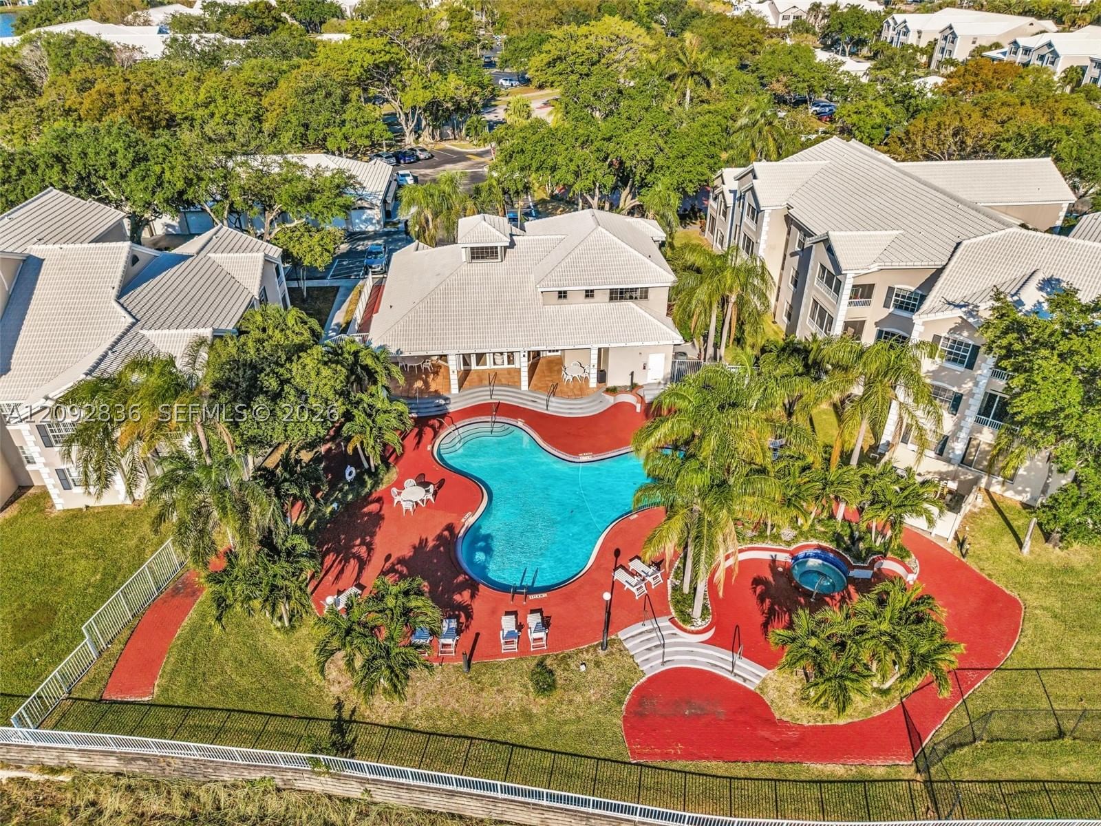 Real estate property located at 2890 Oakland Forest Dr #202, Broward, Lakeview Club Condo, Oakland Park, FL