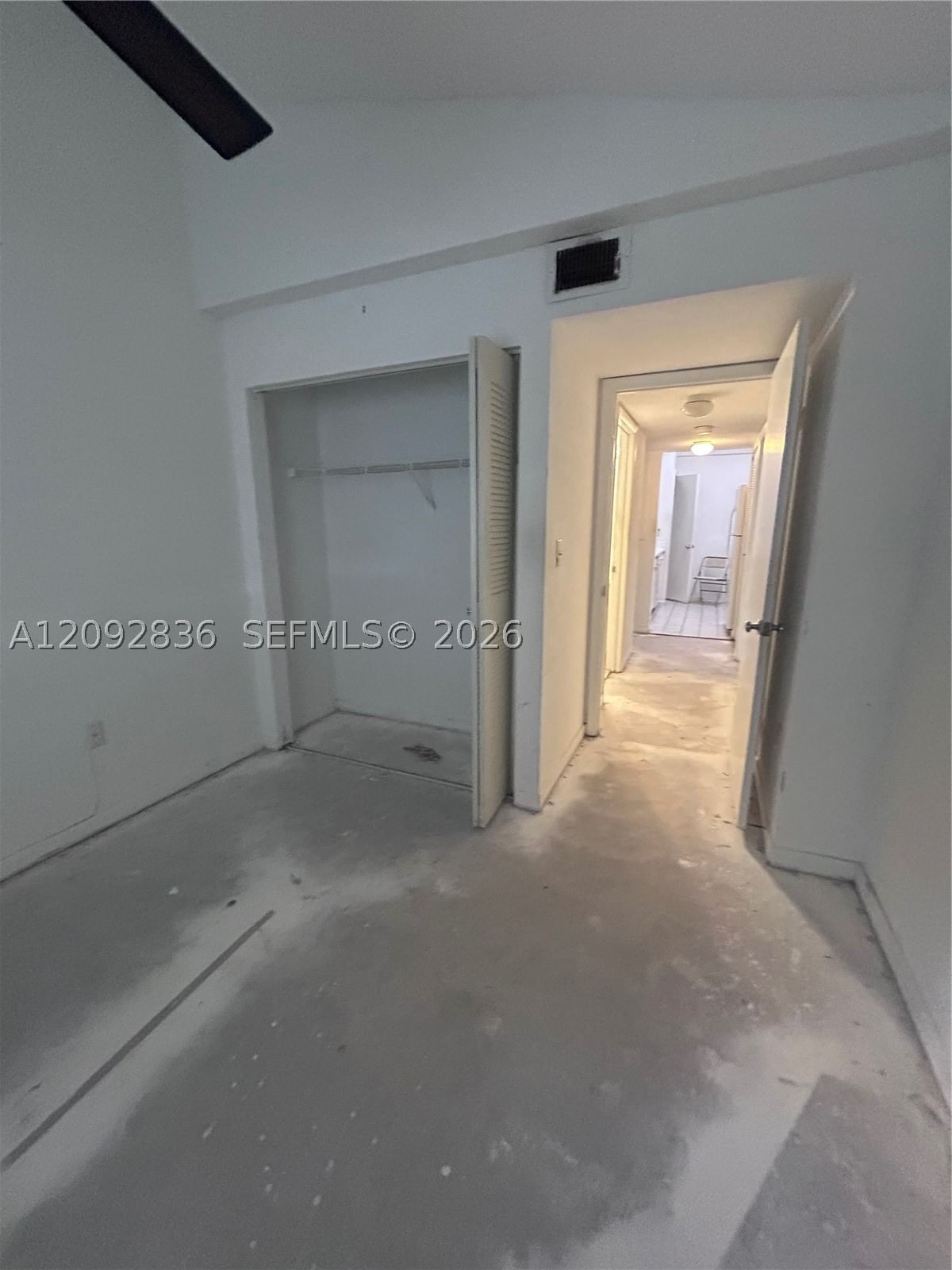 Real estate property located at 2890 Oakland Forest Dr #202, Broward, Lakeview Club Condo, Oakland Park, FL