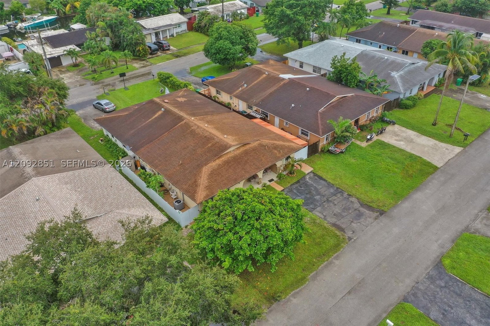 Real estate property located at 4620 43rd Ter, Broward, Gold Coast Twin Villas We, Dania Beach, FL