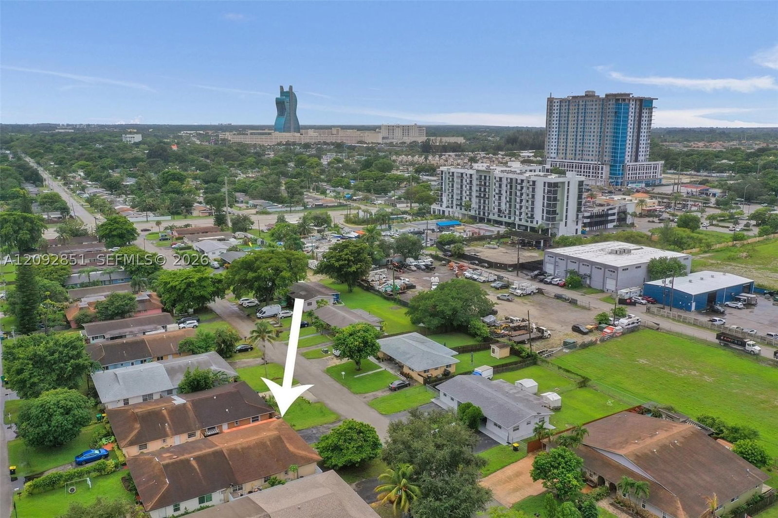 Real estate property located at 4620 43rd Ter, Broward, Gold Coast Twin Villas We, Dania Beach, FL