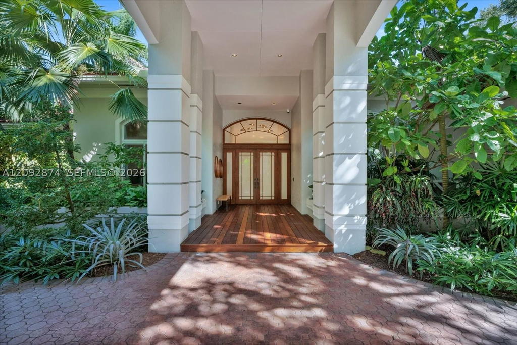 Real estate property located at 4801 74th Ter, Miami-dade, Ponce Road Estates, Miami, FL