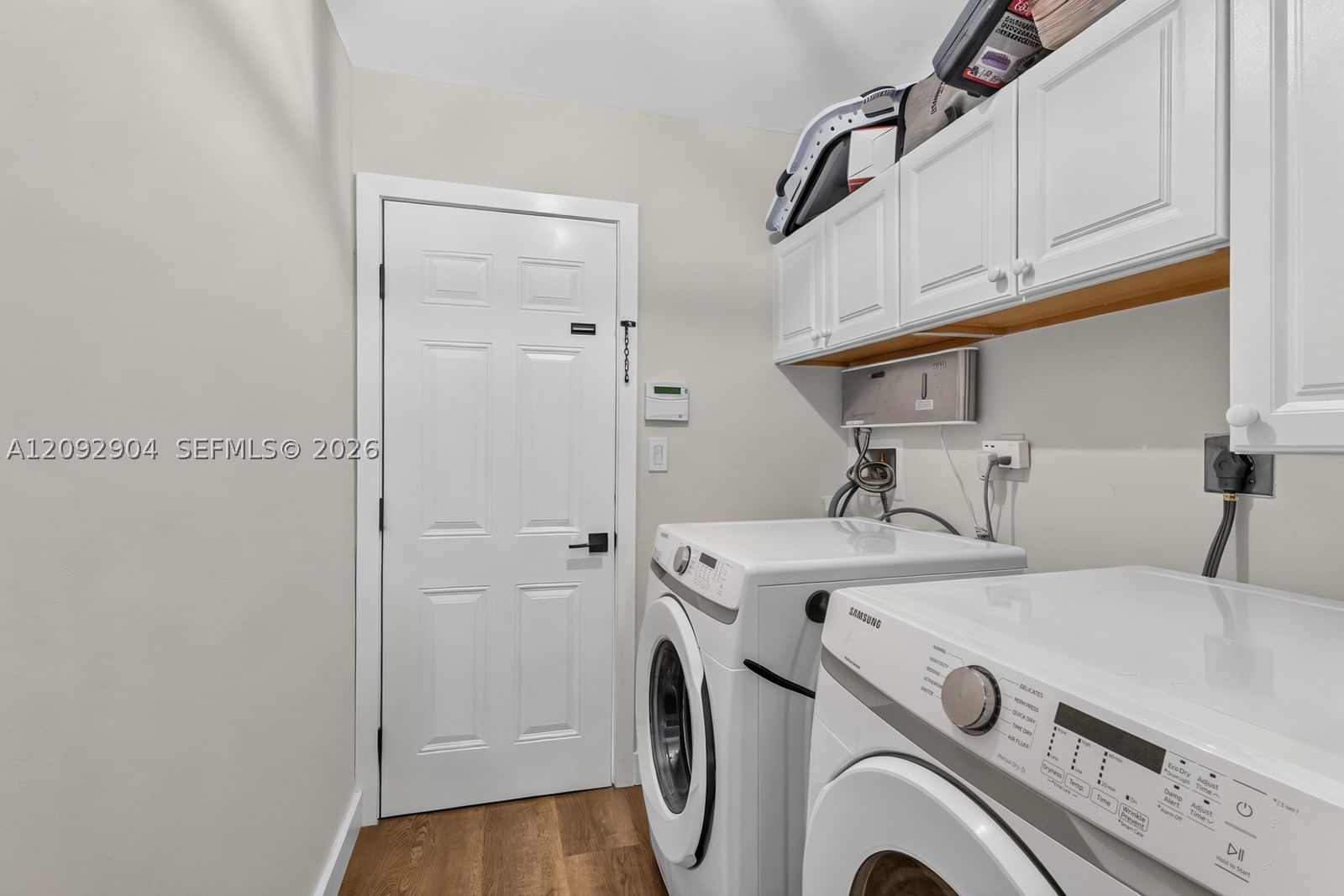 Real estate property located at 10600 54th St, Miami-dade, Doral Sands, Doral, FL