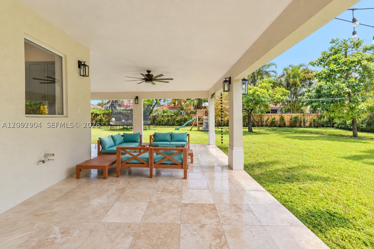 Real estate property located at 10600 54th St, Miami-dade, Doral Sands, Doral, FL