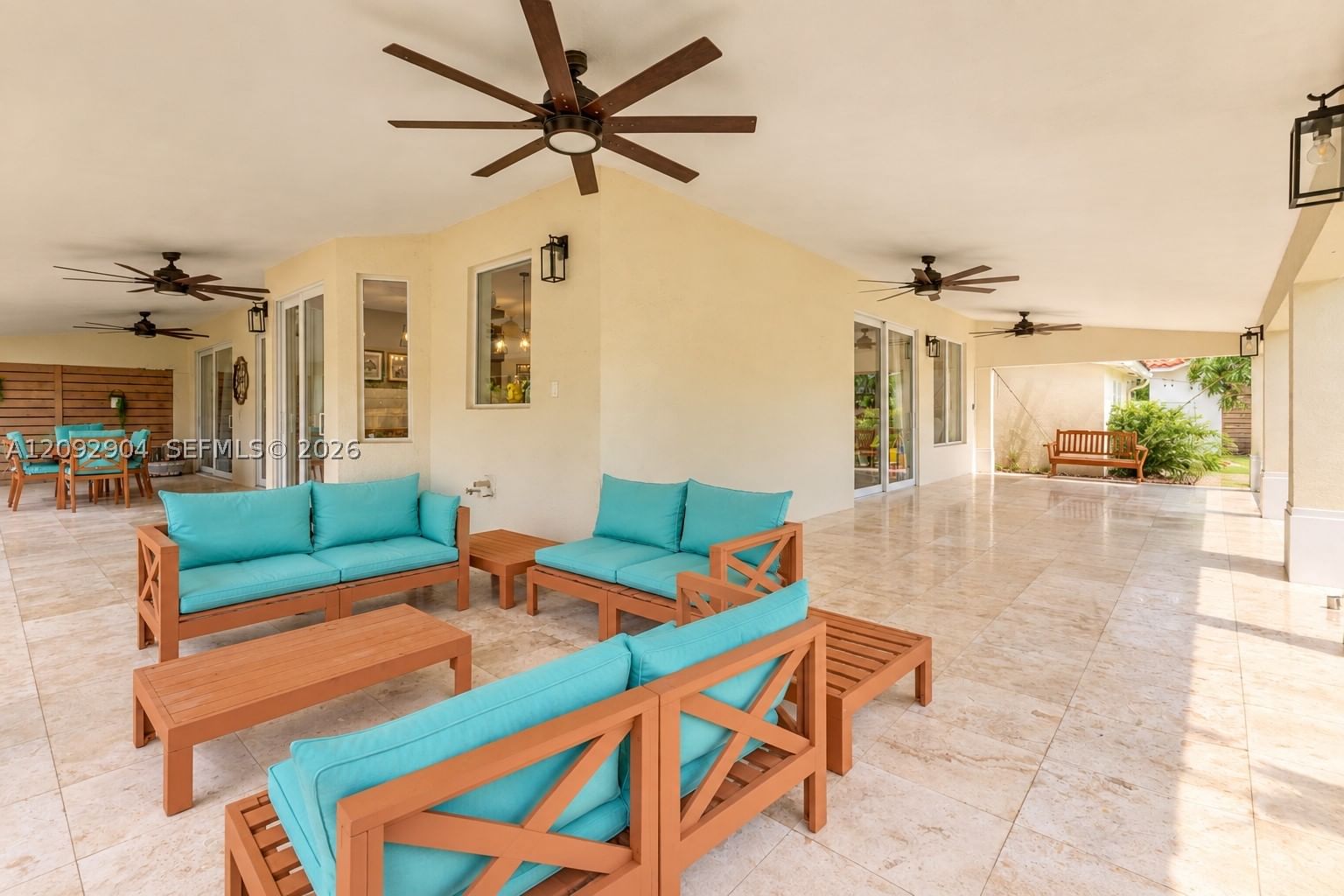 Real estate property located at 10600 54th St, Miami-dade, Doral Sands, Doral, FL