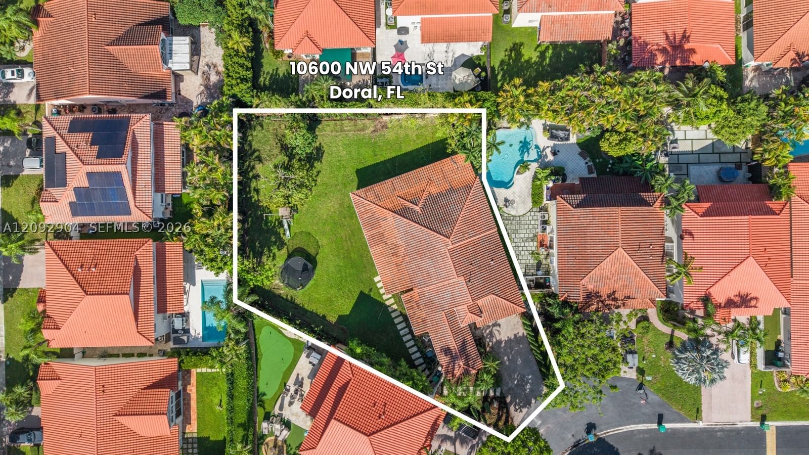 Real estate property located at 10600 54th St, Miami-dade, Doral Sands, Doral, FL