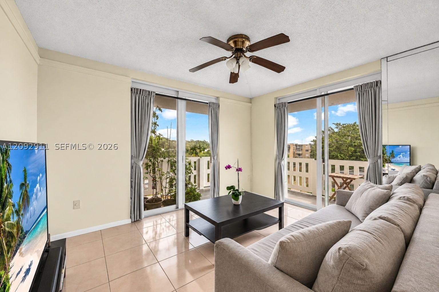 Real estate property located at 919 Hillcrest Dr #401, Broward, Hillcrest East No 20 Cond, Hollywood, FL