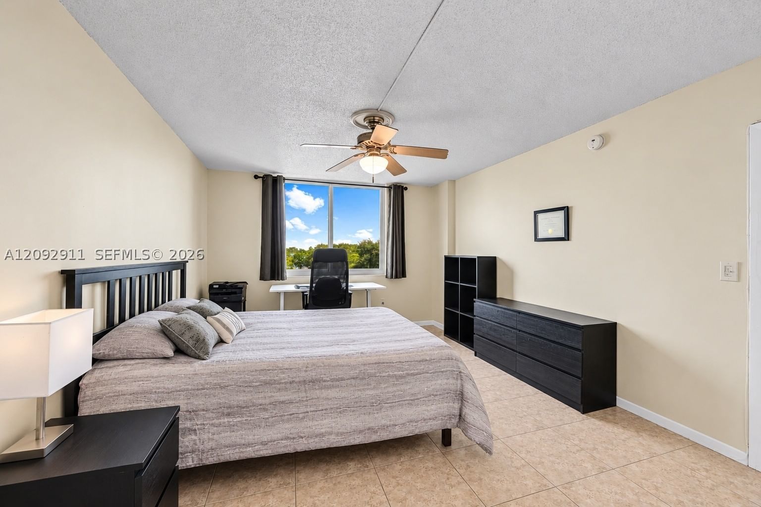Real estate property located at 919 Hillcrest Dr #401, Broward, Hillcrest East No 20 Cond, Hollywood, FL