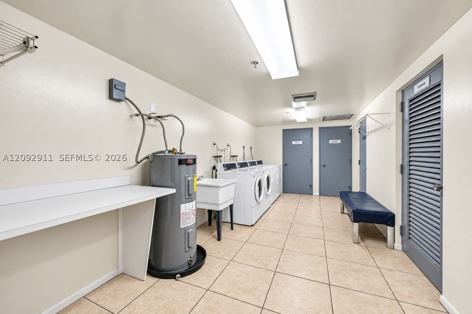Real estate property located at 919 Hillcrest Dr #401, Broward, Hillcrest East No 20 Cond, Hollywood, FL