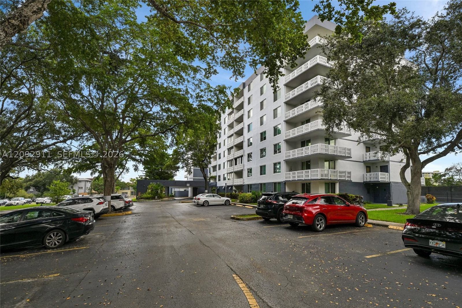 Real estate property located at 919 Hillcrest Dr #401, Broward, Hillcrest East No 20 Cond, Hollywood, FL
