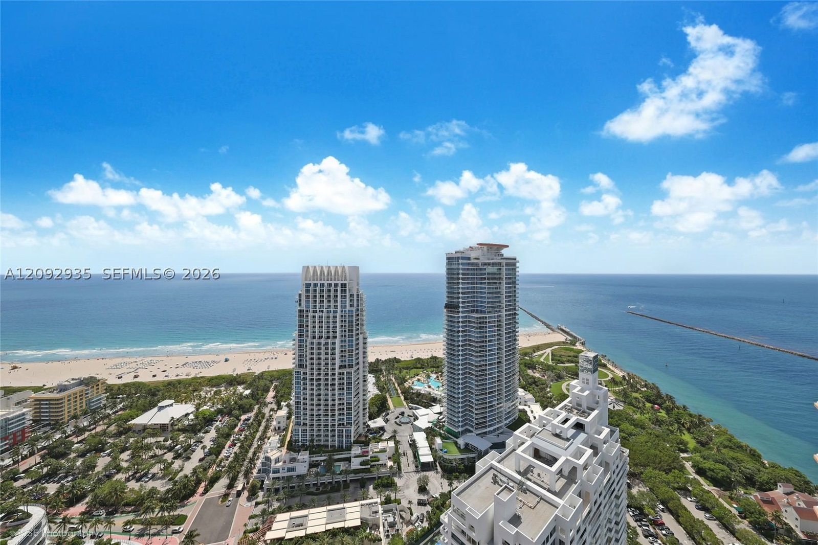 Real estate property located at 300 Pointe Dr #4206, Miami-dade, Portofino Tower Condo, Miami Beach, FL