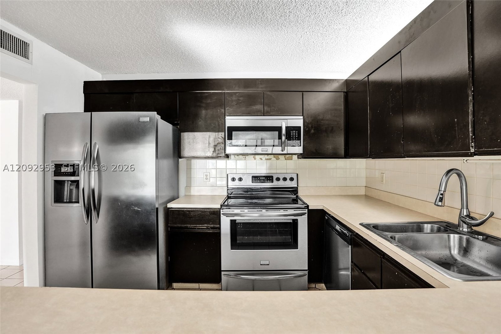 Real estate property located at 105 Liberty Ct, Broward, Liberty Square Condo, Deerfield Beach, FL