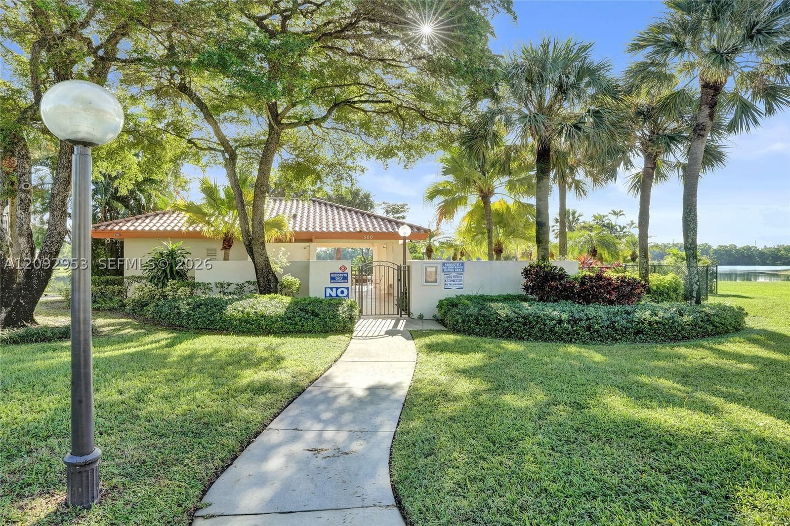 Real estate property located at 105 Liberty Ct, Broward, Liberty Square Condo, Deerfield Beach, FL