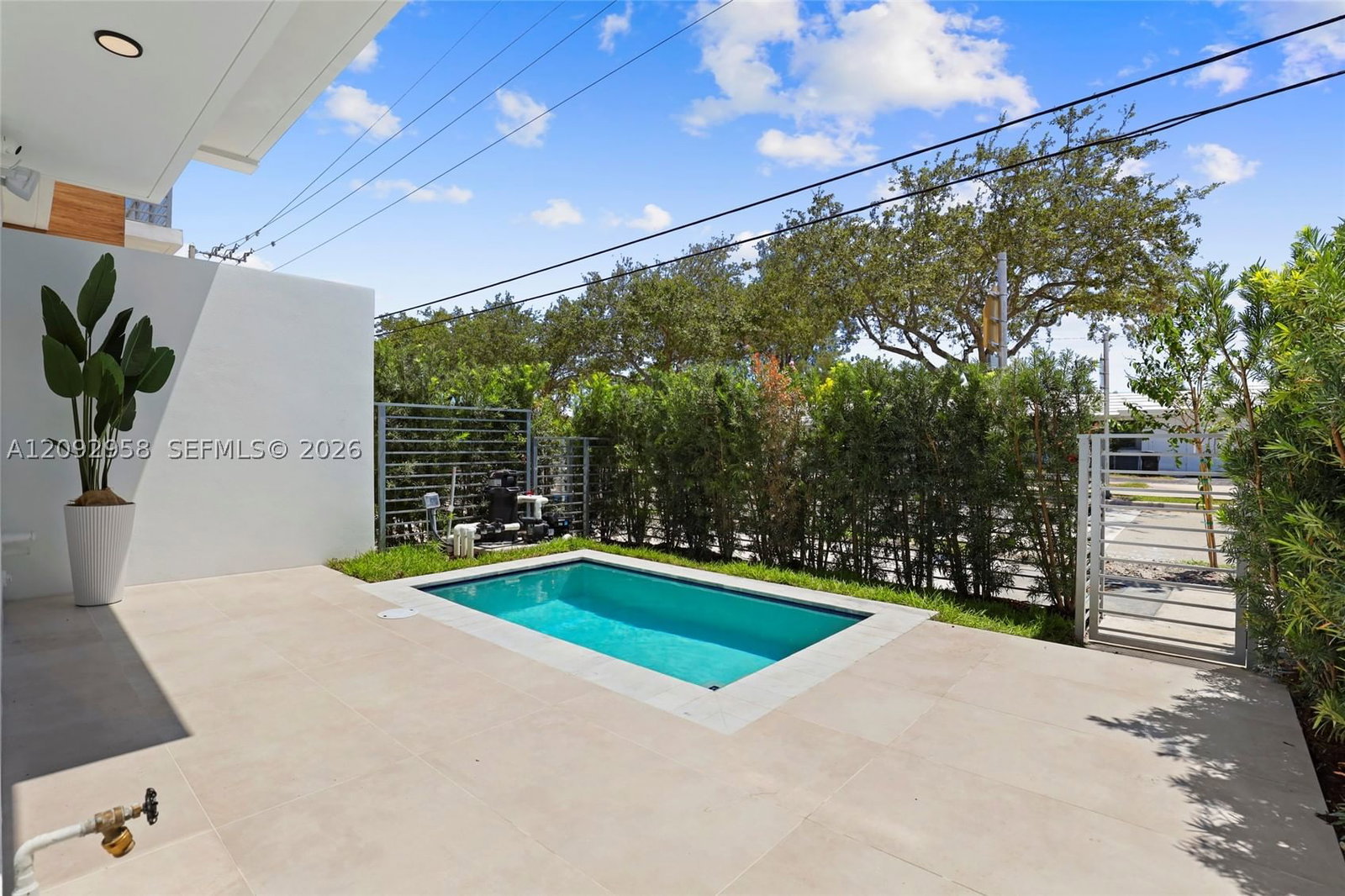 Real estate property located at 1805 13 ST, Broward, Galleria Villages, Fort Lauderdale, FL