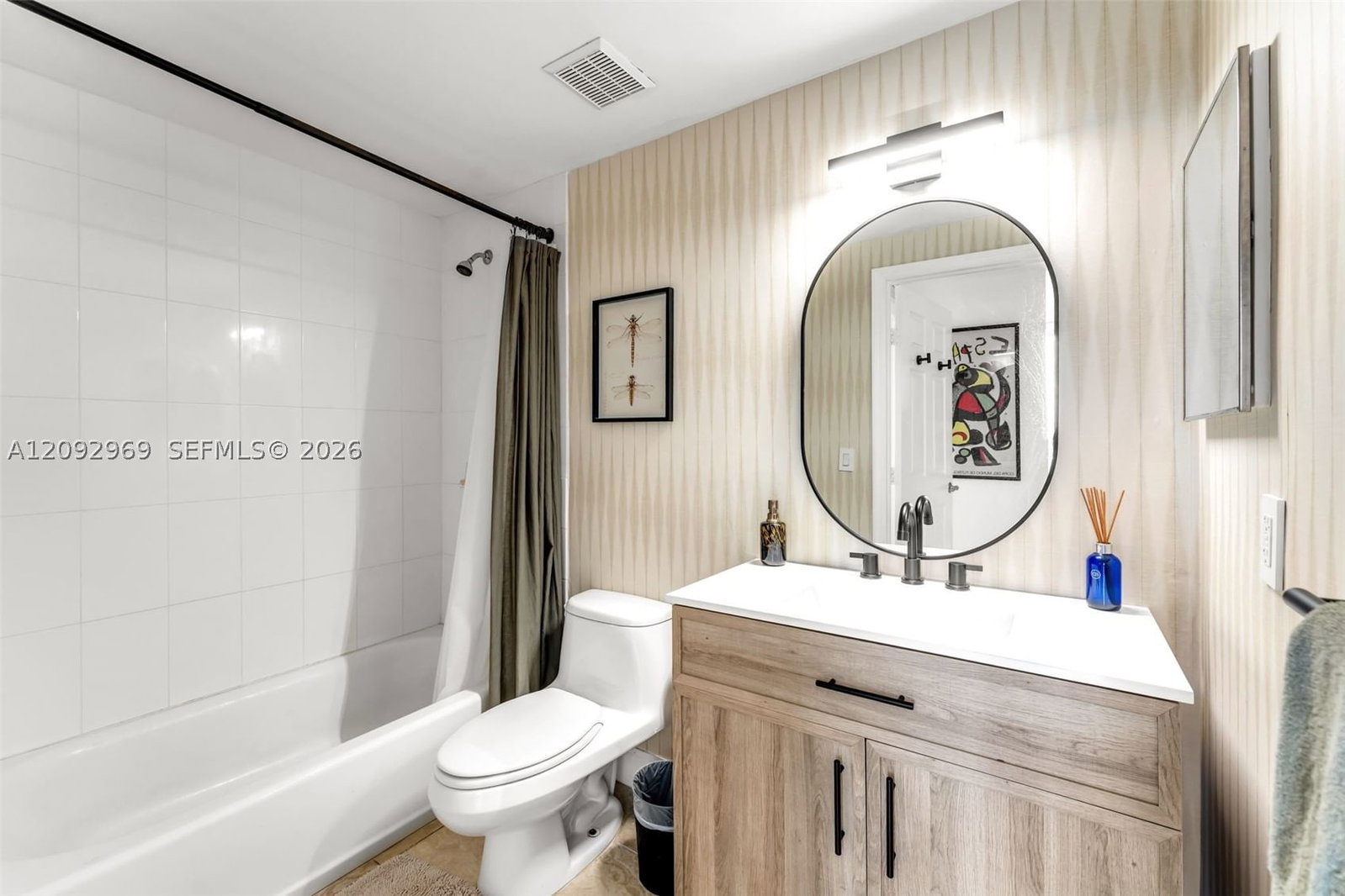 Real estate property located at 2425 27th Ave #704, Miami-dade, Catalonia Condo, Miami, FL