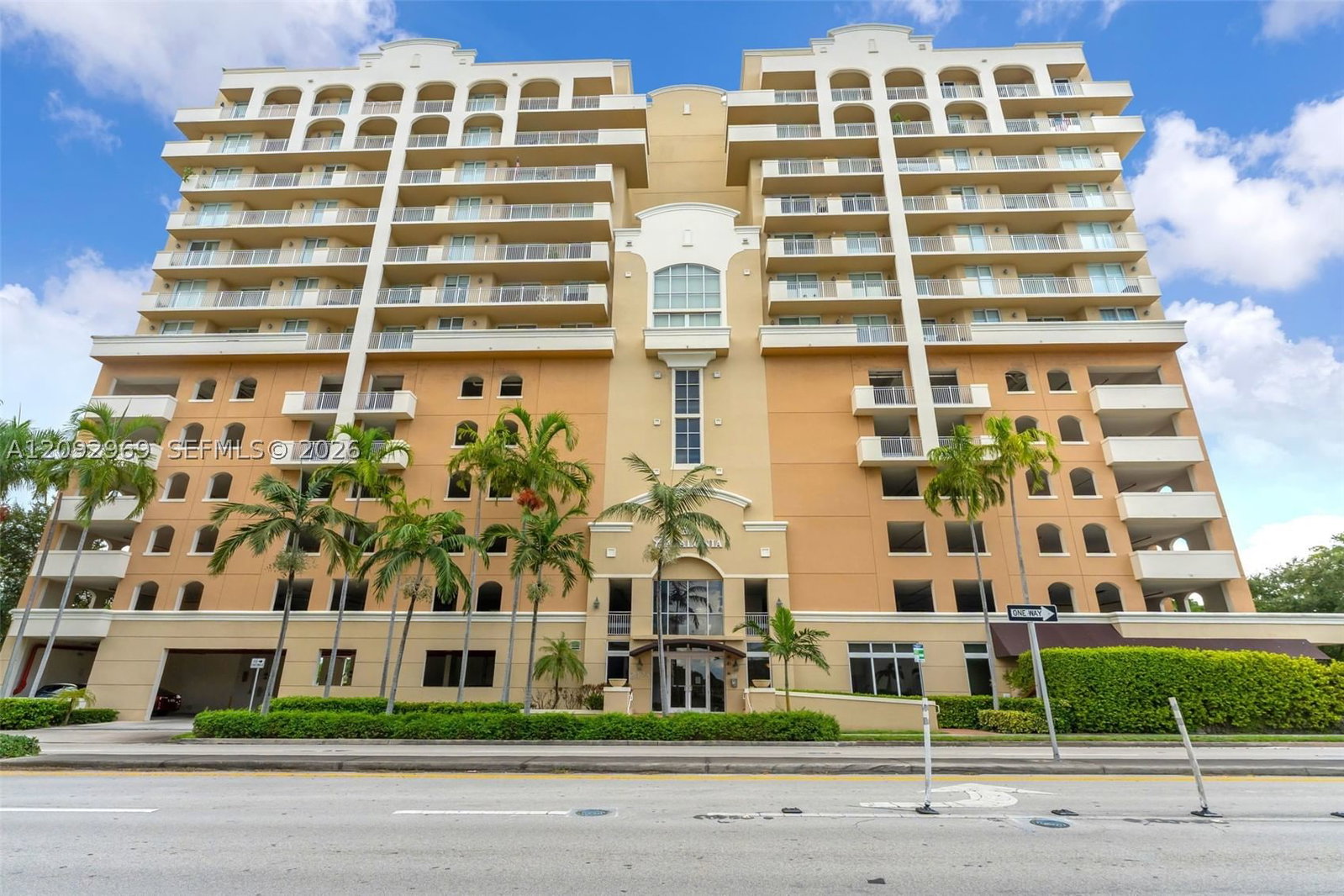 Real estate property located at 2425 27th Ave #704, Miami-dade, Catalonia Condo, Miami, FL