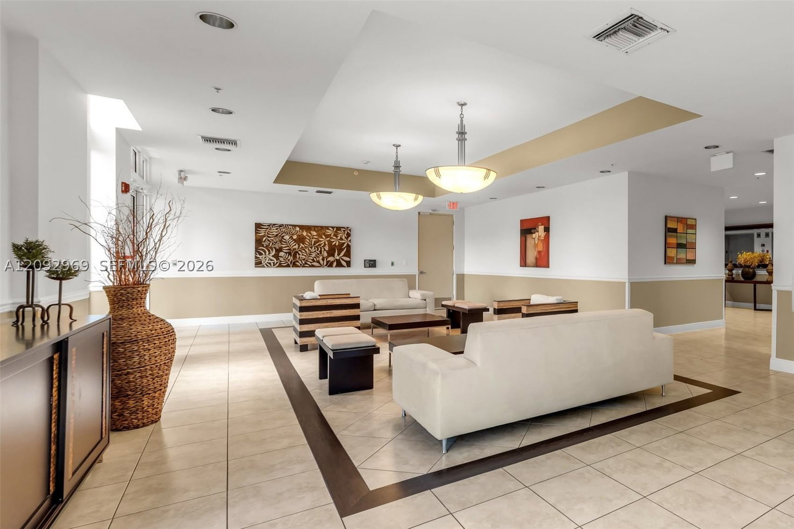 Real estate property located at 2425 27th Ave #704, Miami-dade, Catalonia Condo, Miami, FL