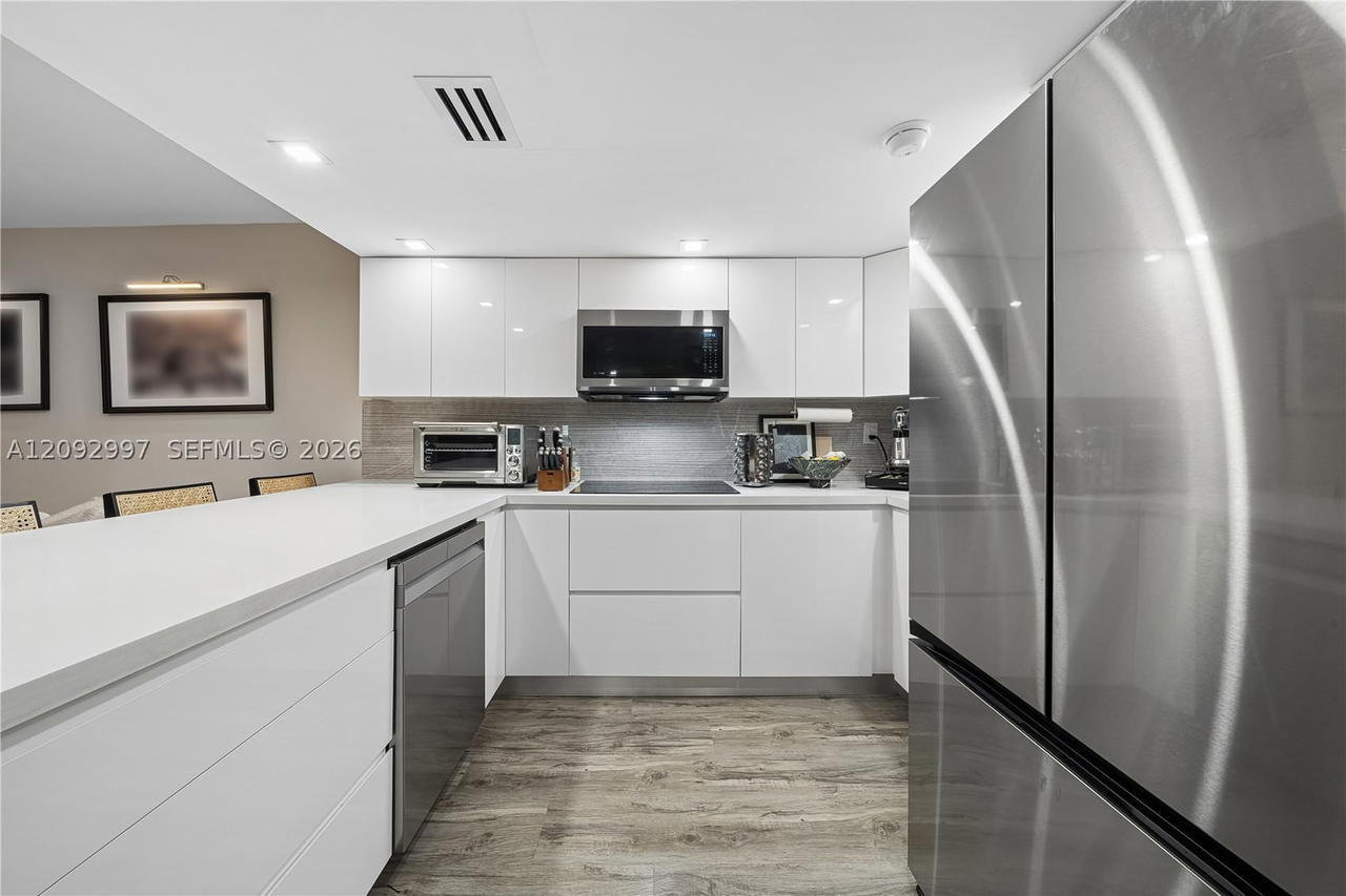 Real estate property located at 14601 Kendall Dr #206K, Miami-dade, Promenade At Kendale Lake, Miami, FL