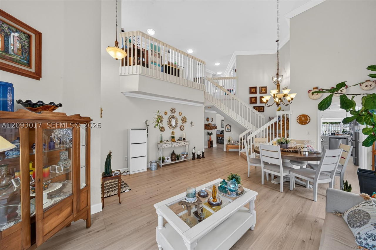 Real estate property located at 16424 Sapphire Pl, Broward, Sapphire Pointe - Diamond, Weston, FL
