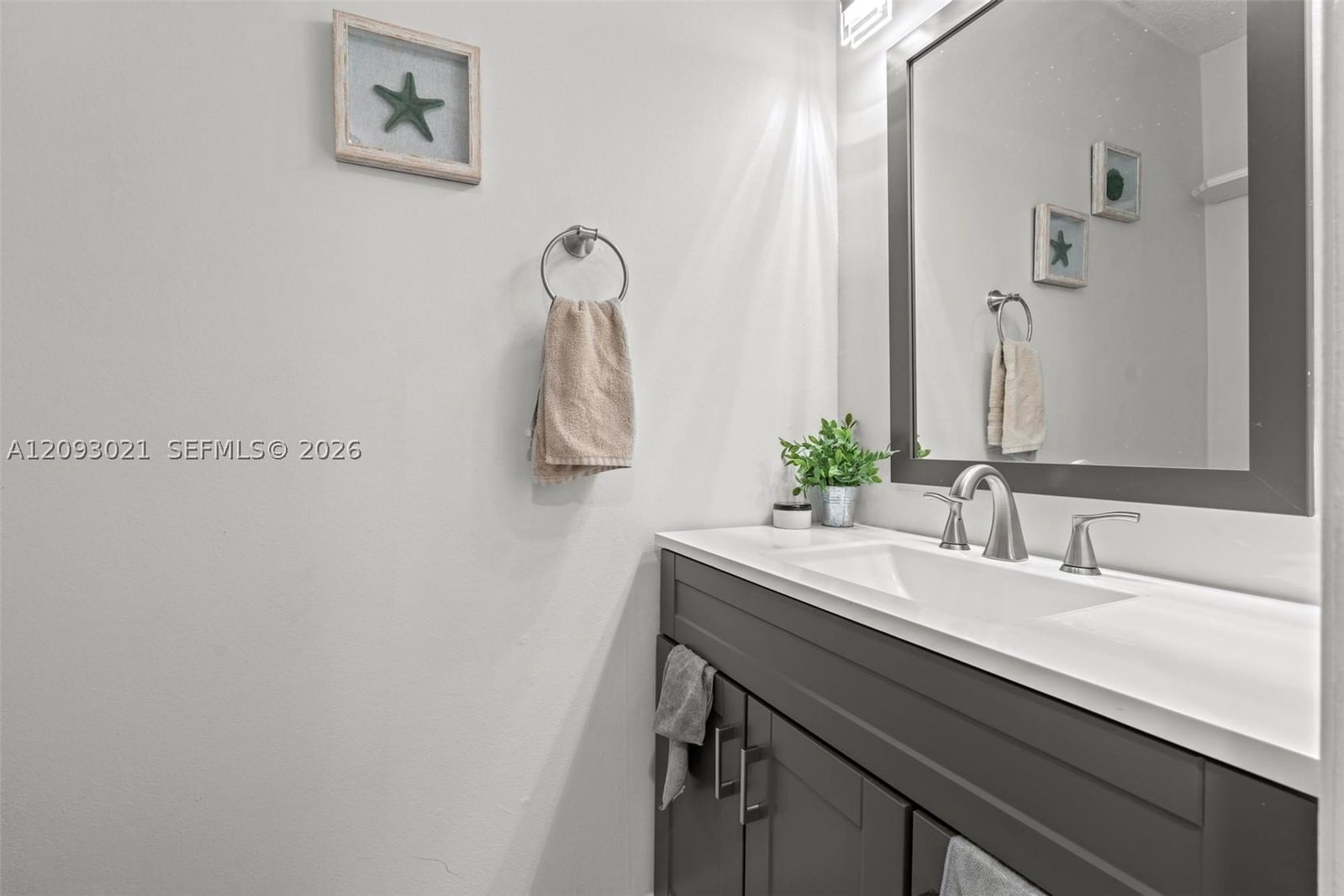 Real estate property located at 10729 La Placida Dr #3-4, Broward, La Placida Section 1 Cond, Coral Springs, FL