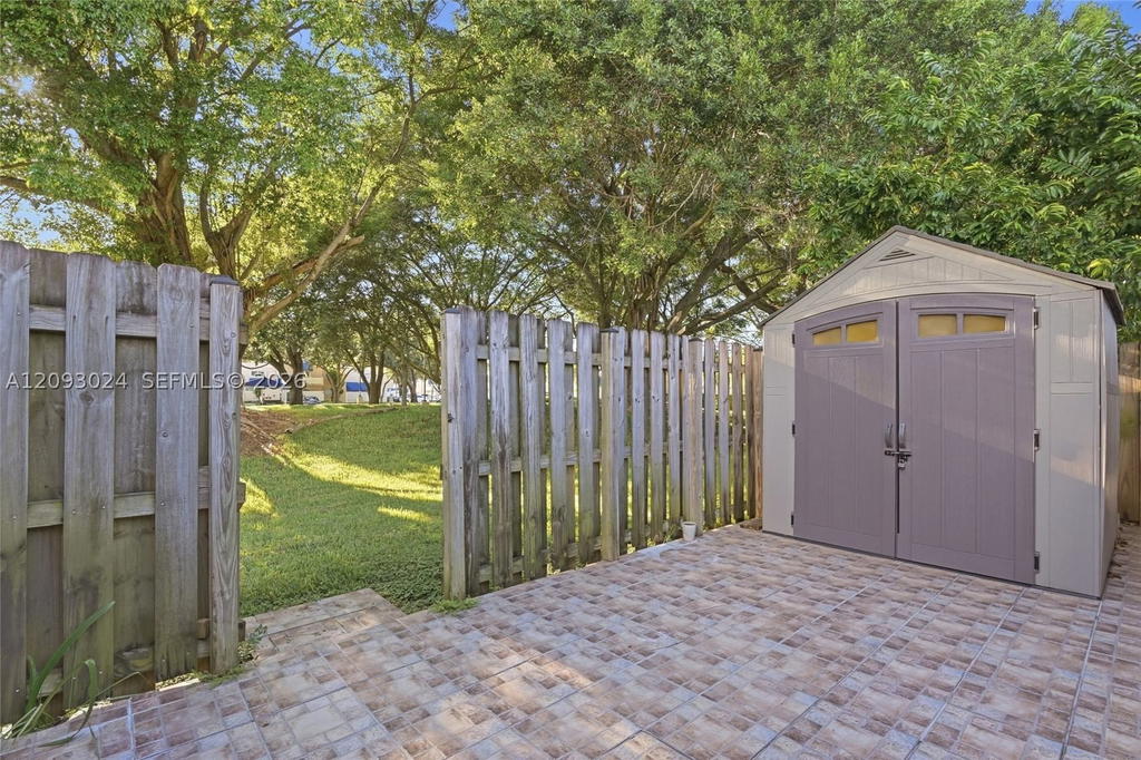 Real estate property located at 14270 97th Ter, Miami-dade, La Jolla West, Miami, FL