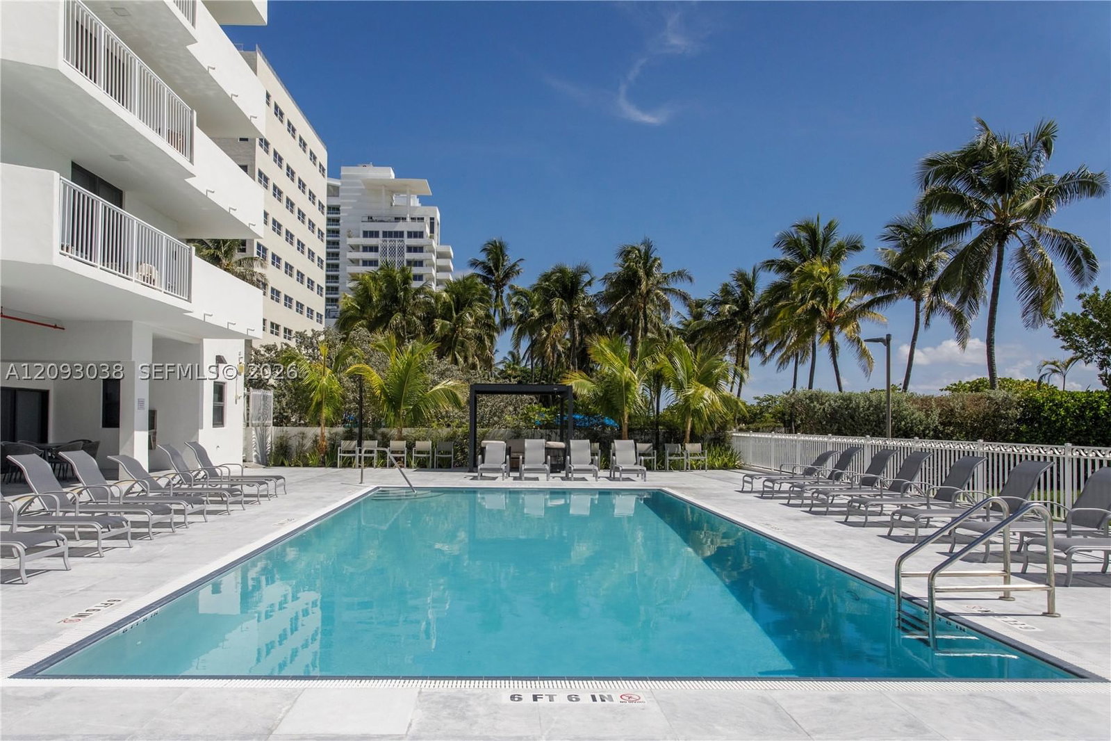 Real estate property located at 4301 Collins Ave #207, Miami-dade, Vendome Place Condo, Miami Beach, FL