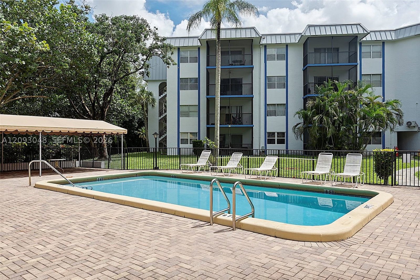 Real estate property located at 6001 Falls Cir Dr #309, Broward, Inverrary Country Club, Lauderhill, FL