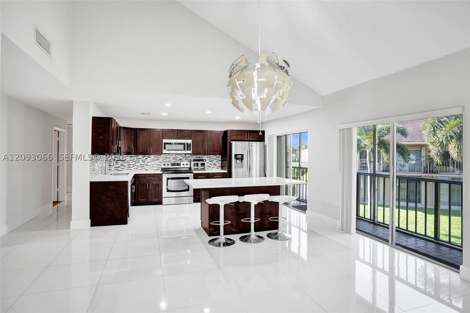 Real estate property located at 7581 86th Ter #201, Broward, Woodmont Apt Homes 67a, Tamarac, FL